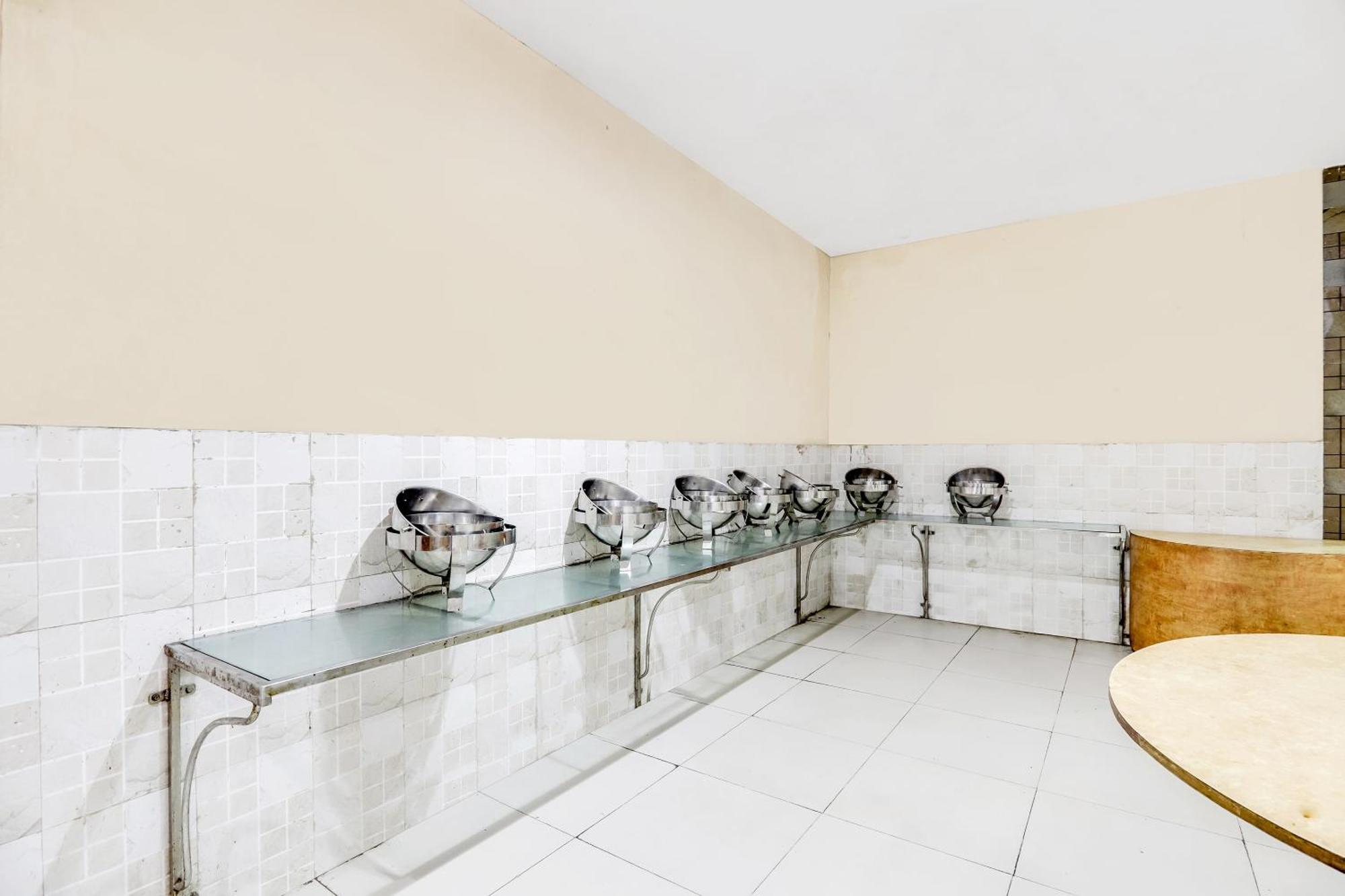 Spot On 47257 Hotel Pinky Spot Dausa ภายนอก รูปภาพ